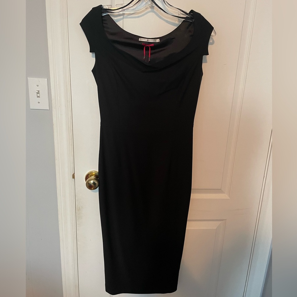 TOMMY HILFIGER WOMEN’S OFF SHOULDER DRESS